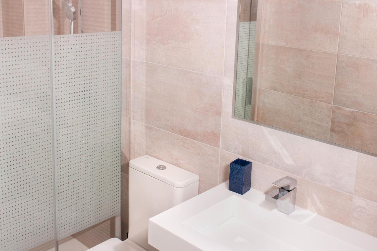 Apto. Maese Montanes. Centrico Con Piscina Privada Sevilha Exterior foto